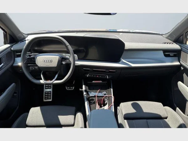 Audi Q3 SUV (2026) — foto 3 van 27