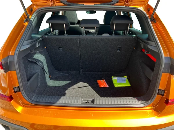 SKODA Kamiq (2024) — foto 2 van 24