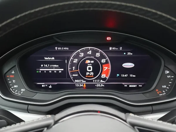 Audi S5 (2018) — foto 17 van 29