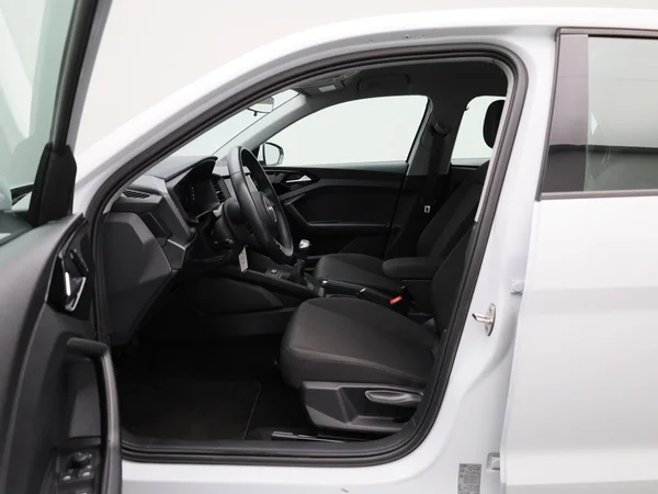Audi A1 Sportback (2023) — foto 38 van 38