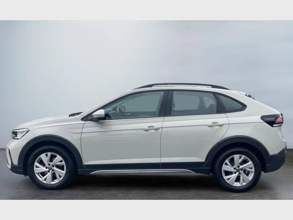 Volkswagen Taigo (2024) — foto 18 van 24