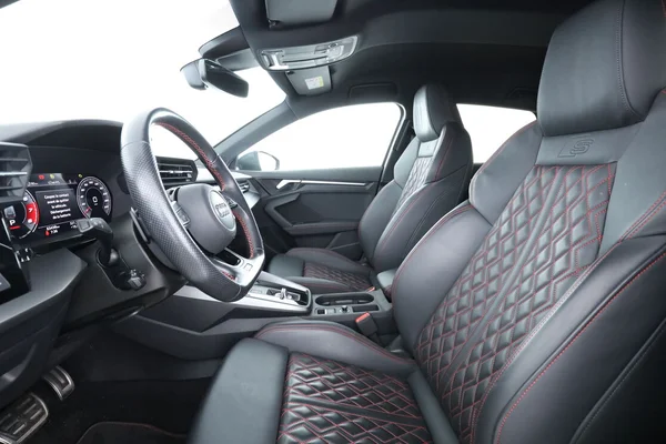 Audi S3 (2023) — foto 16 van 16