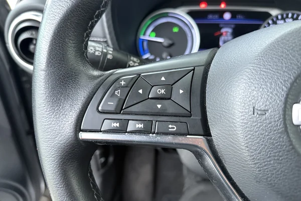 Nissan Juke HEV (2022) — foto 6 van 21