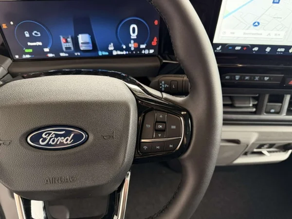 Ford Transit Custom — foto 11 van 23
