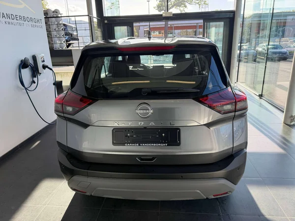 Nissan X-Trail — foto 20 van 24