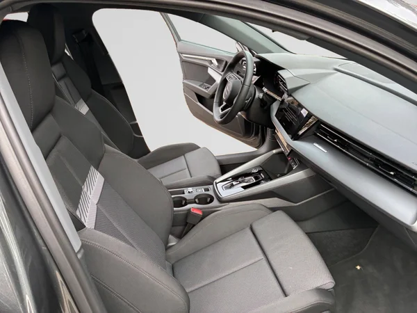 AUDI A3 Sportback (2025) — foto 9 van 24