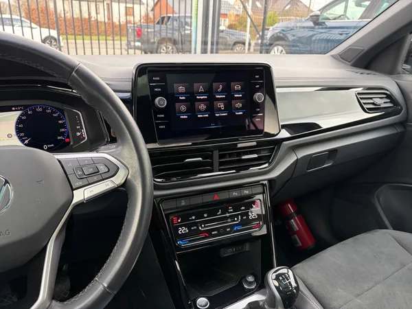 VOLKSWAGEN T-Roc (2022) — foto 11 van 11