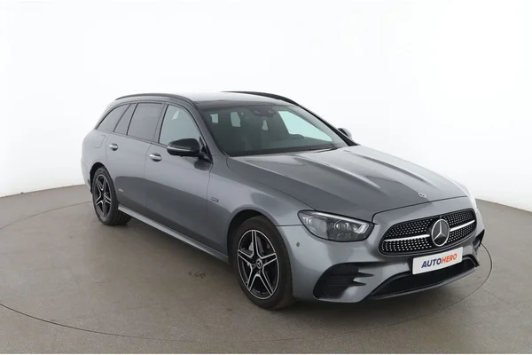Mercedes-Benz E-Klasse (2021) — foto 14 van 16