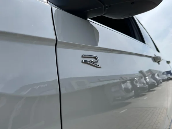VOLKSWAGEN T-Cross (2024) — foto 4 van 22