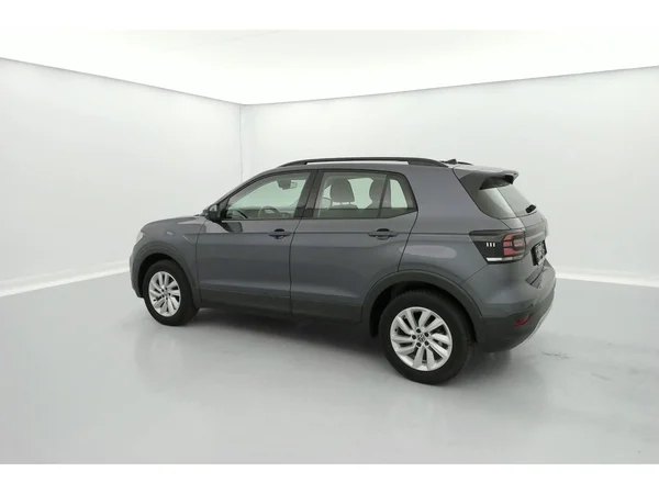 VOLKSWAGEN T-Cross (2024) — foto 3 van 36
