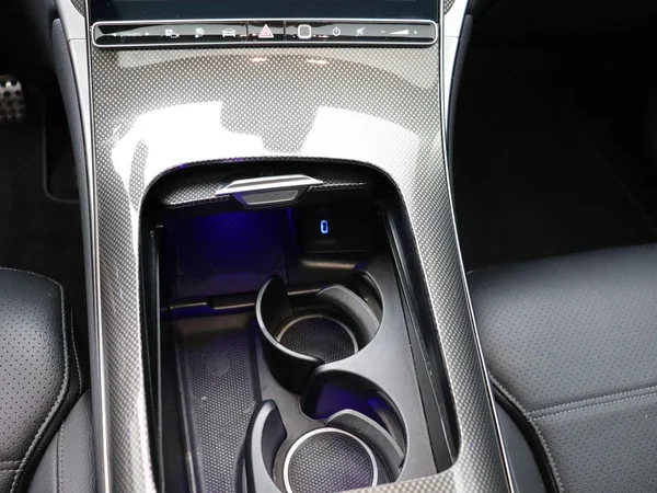 Mercedes-Benz GLC (2024) — foto 15 van 36
