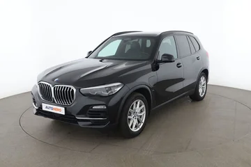 BMW X5 a8d6d76f-85c7-4f31-95cc-a89f4fb00b89