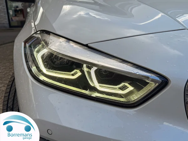 BMW 116 (2023) — foto 43 van 44