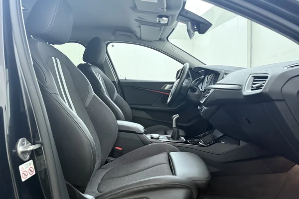 BMW 1 Hatch (F40) (2021) — foto 27 van 29