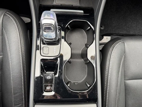 VOLVO XC40 (2020) — foto 14 van 29