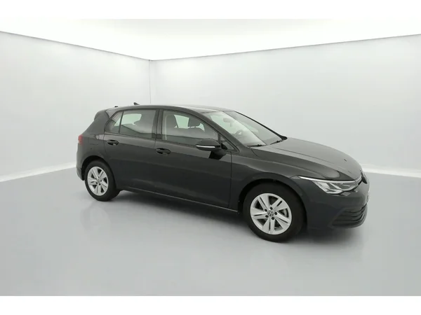 VOLKSWAGEN Golf VIII (2021) — foto 23 van 36