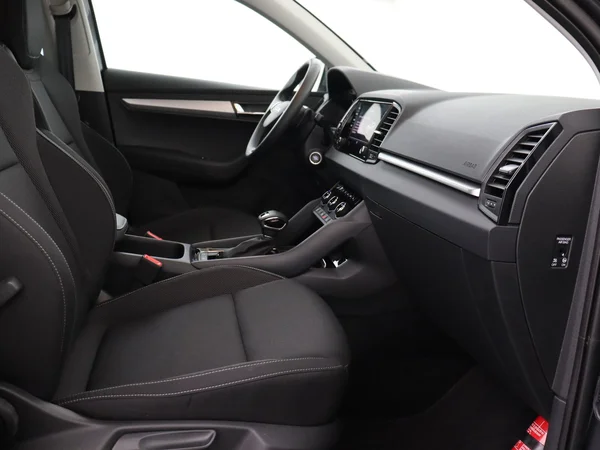 SKODA Karoq (2025) — foto 12 van 18