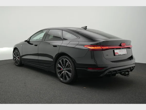 AUDI A6 Sportback e-tron (2025) — foto 13 van 48