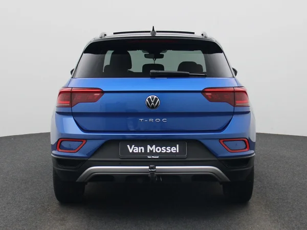 Volkswagen T-Roc (2023) — foto 45 van 48
