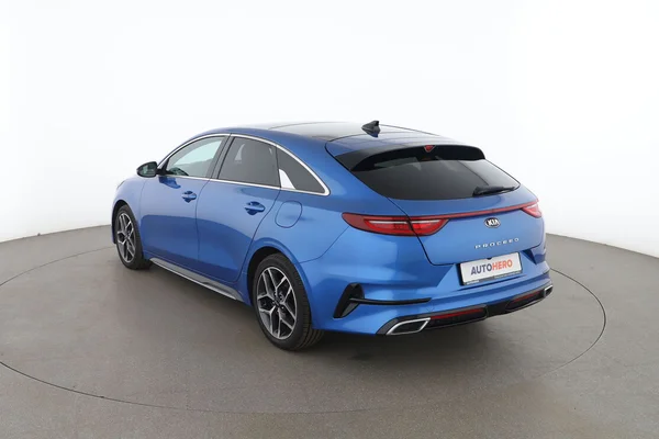 Kia pro_cee'd (2020) — foto 10 van 16