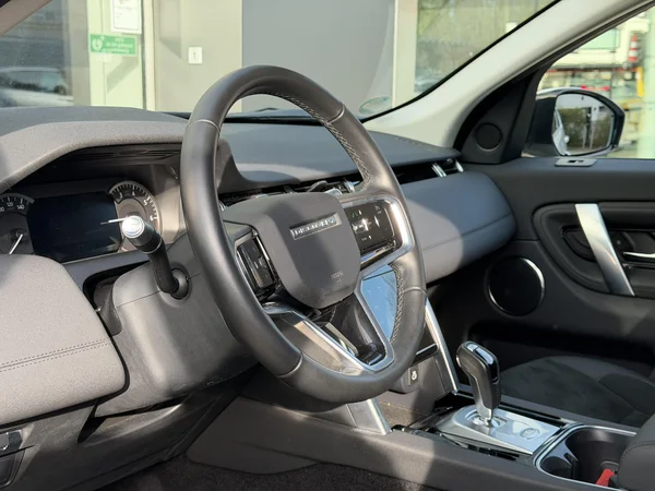 Land Rover Discovery Sport (2021) — foto 19 van 25