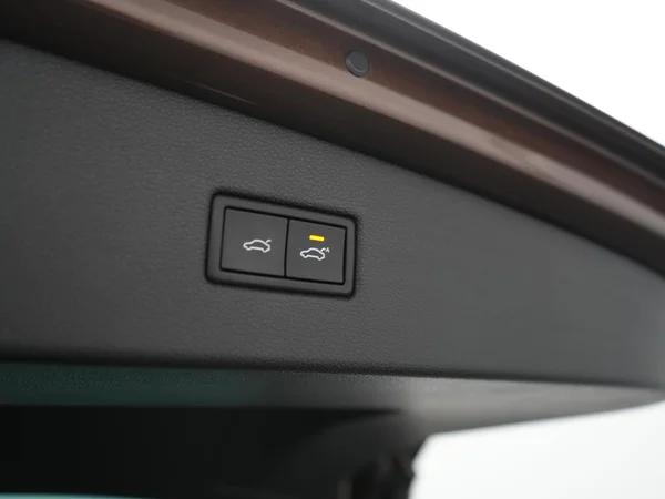 VOLKSWAGEN Tiguan Dsl (2016) — foto 9 van 31