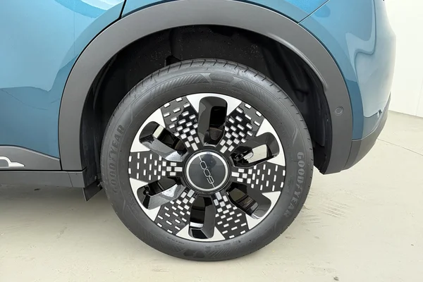 Fiat 600 (2024) — foto 19 van 22