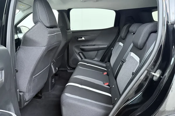 Opel Frontera (2025) — foto 15 van 16
