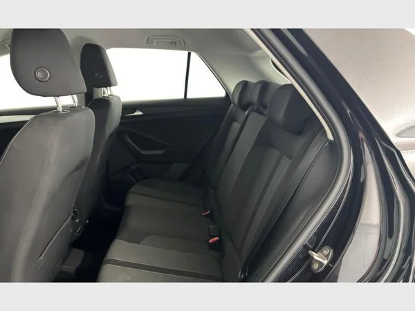 Volkswagen T-Roc (2022) — foto 6 van 15