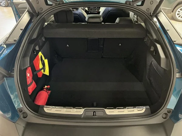 Peugeot 408 (2023) — foto 4 van 19