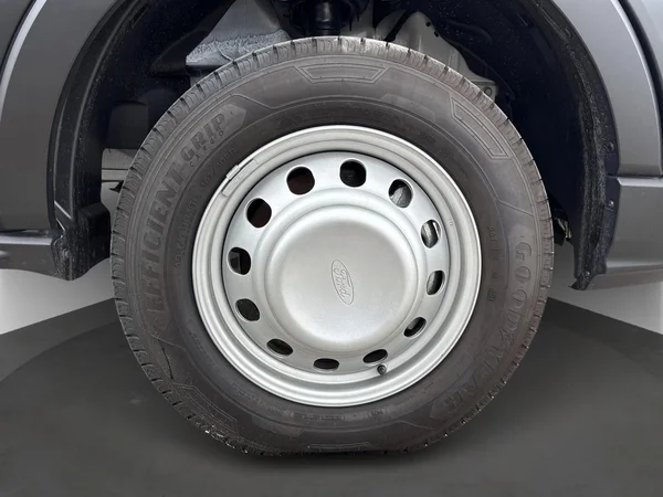 Ford Transit (2025) — foto 24 van 27