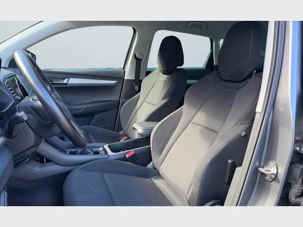 Skoda Karoq (2022) — foto 2 van 29