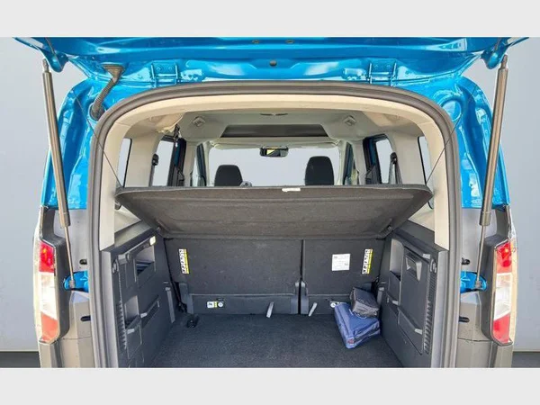 Ford Tourneo Courier (2025) — foto 22 van 30