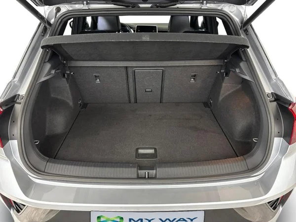 VOLKSWAGEN T-Roc R (2023) — foto 18 van 25