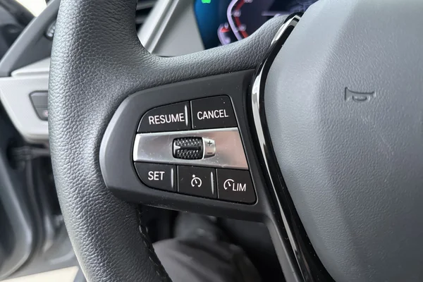 BMW 1 HATCH (2024) — foto 6 van 16