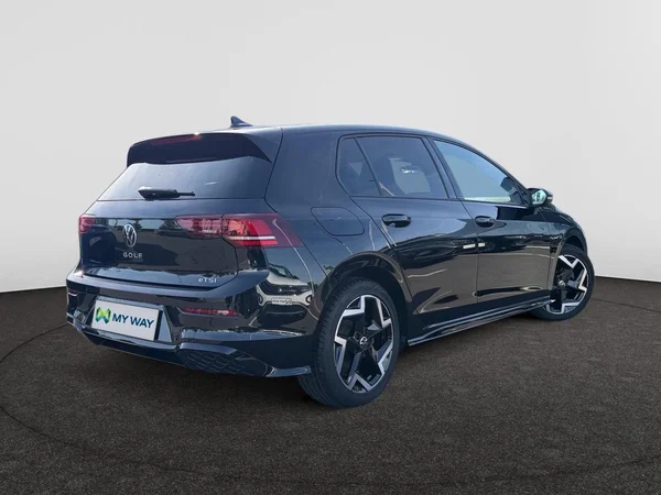 VOLKSWAGEN Golf VIII (2025) — foto 22 van 25