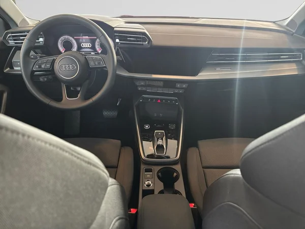 AUDI A3 Sedan (2026) — foto 3 van 17
