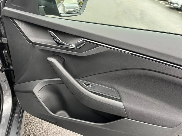 SKODA Kamiq (2025) — foto 2 van 23