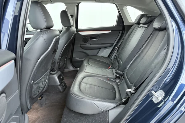 BMW 2 Active Tourer PHEV (F45) (2017) — foto 25 van 26