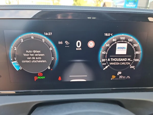VOLKSWAGEN Tiguan (2024) — foto 7 van 23