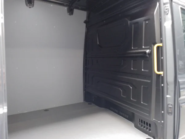 VOLKSWAGEN Crafter 35 Fou Mwb Hr (2025) — foto 6 van 17