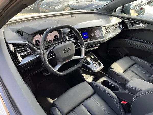 AUDI Q4 e-tron (2024) — foto 22 van 22