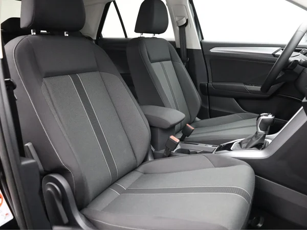 VOLKSWAGEN T-Roc (2023) — foto 15 van 20