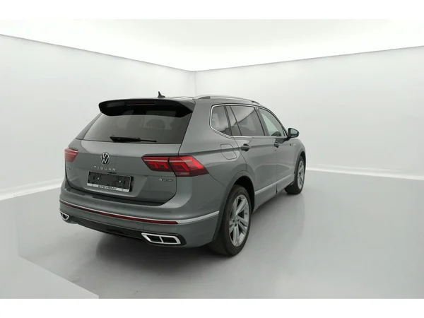 VOLKSWAGEN Tiguan Allspace (2022) — foto 22 van 34