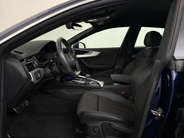 AUDI A5 (2021) — foto 2 van 31