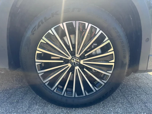 VOLKSWAGEN Tayron (2025) — foto 16 van 21