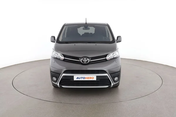 Toyota ProAce (2019) — foto 15 van 16