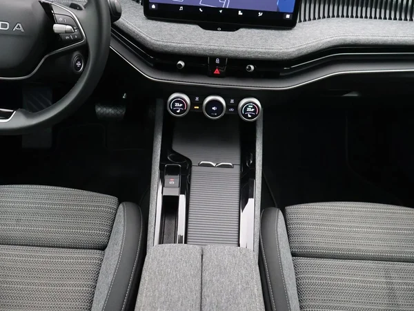 Škoda Superb (2025) — foto 15 van 31