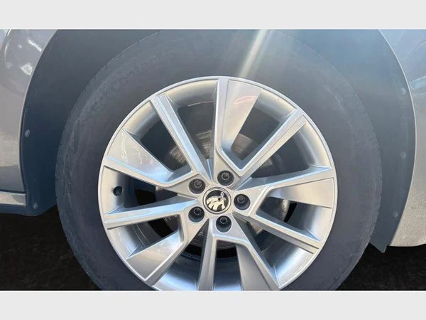 Skoda Kamiq (2022) — foto 18 van 26