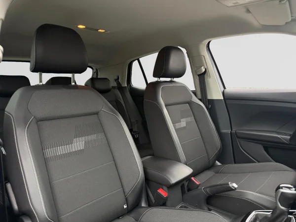VOLKSWAGEN T-Cross (2023) — foto 20 van 21